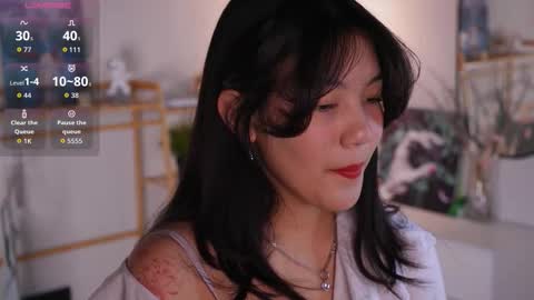 Snapshot of catheryneells chatting on October 24, 6:04 pm Lee online show from October 24, 6:04 pm