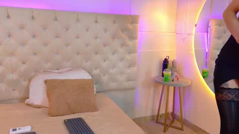 CATH  online show from December 18, 2:05 am