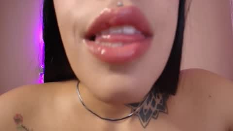 Cattleya online show from November 5, 3:45 am