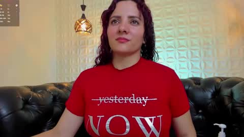 Snapshot of caty_sex4u chatting on September 22, 10:46 am caty online show from September 22, 10:46 am