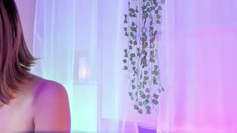 cayetanamiles online show from November 14, 4:56 am