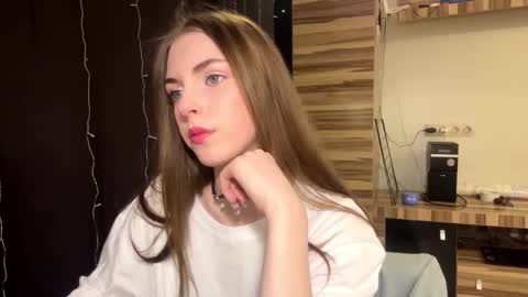 Polly online show from February 25, 4:16 pm