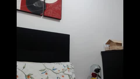 Snapshot of cecihotty4u chatting on October 22, 3:00 am ceci online show from October 22, 3:00 am