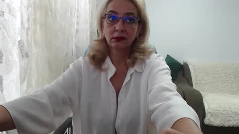 cecylya4u online show from October 3, 11:26 am