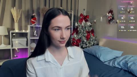 Snapshot of cel1ne_secret chatting on January 13, 7:10 pm Josie Manesi online show from January 13, 7:10 pm