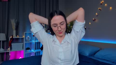 Snapshot of cel1ne_secret chatting on March 6, 7:32 pm Josie Manesi online show from March 6, 7:32 pm