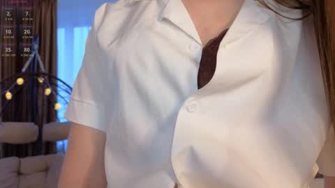 Snapshot of cel1ne_secret chatting on October 29, 5:34 am Josie Manesi online show from October 29, 5:34 am