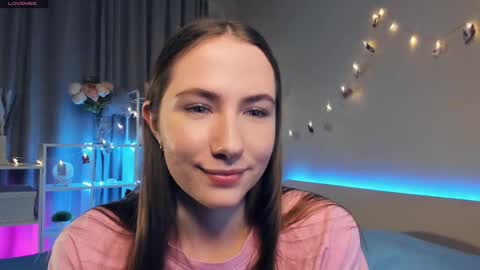 Snapshot of cel1ne_secret chatting on March 5, 8:01 pm Josie Manesi online show from March 5, 8:01 pm