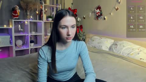 Snapshot of cel1ne_secret chatting on December 27, 7:03 pm Josie Manesi online show from December 27, 7:03 pm