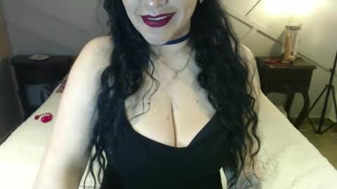 Snapshot of celeste_19sutra chatting on December 21, 4:30 am celeste 19sutra online show from December 21, 4:30 am
