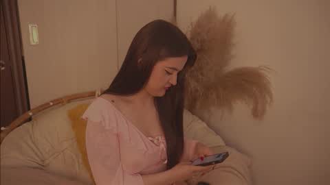 Diane Independent model online show from November 4, 8:36 pm