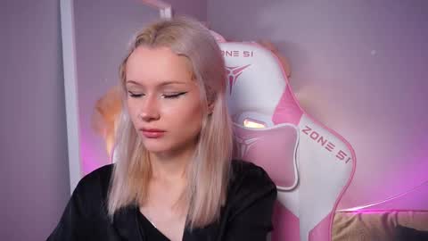 Celeste  online show from November 15, 8:54 pm