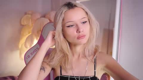 Celeste  online show from October 18, 9:16 pm