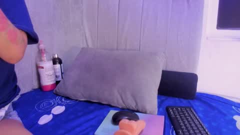 celeste_jhons1 online show from November 3, 8:13 pm