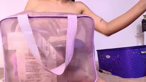 Snapshot of celeste_moonx chatting on October 17, 12:08 pm Celeste online show from October 17, 12:08 pm