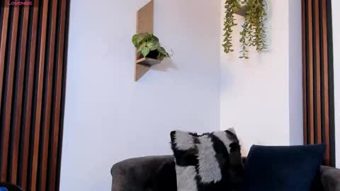     online show from December 2, 10:34 pm