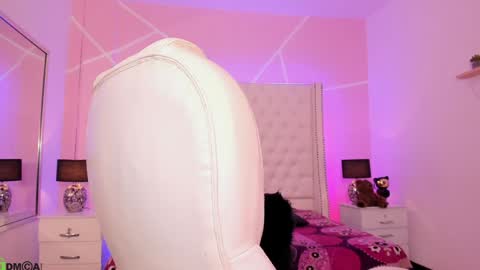 Celeste Wayne online show from December 4, 8:18 pm