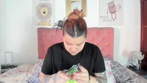 Snapshot of celesteredds chatting on October 23, 11:38 am Celeste online show from October 23, 11:38 am