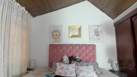 Snapshot of celesteredds chatting on September 30, 11:27 am Celeste online show from September 30, 11:27 am