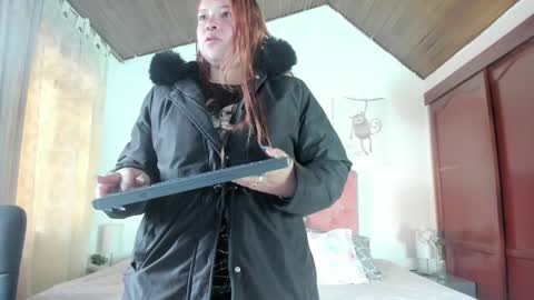 Snapshot of celesteredds chatting on October 6, 11:16 am Celeste online show from October 6, 11:16 am