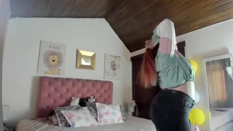 Snapshot of celesteredds chatting on October 7, 11:25 am Celeste online show from October 7, 11:25 am