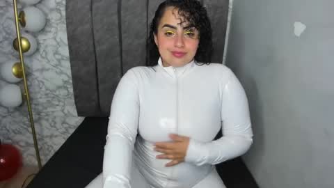       online show from December 13, 5:05 am