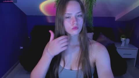 elin online show from September 14, 1:42 pm