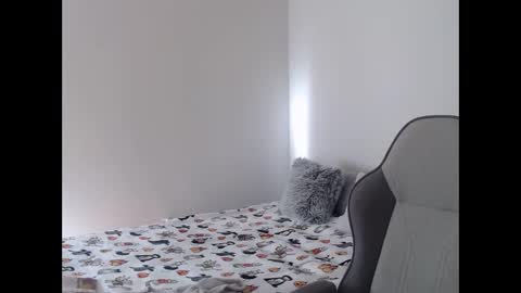 Snapshot of celinecostas chatting on October 27, 2:12 pm Celine Costas online show from October 27, 2:12 pm