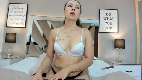 Snapshot of cellestehot chatting on October 8, 11:58 am celeste online show from October 8, 11:58 am