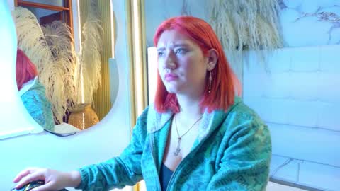 Snapshot of cerecita_02 chatting on October 22, 11:48 am Cerecita  online show from October 22, 11:48 am