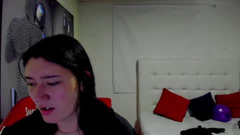 Snapshot of cerecita_02 chatting on January 24, 12:31 pm Cerecita  online show from January 24, 12:31 pm