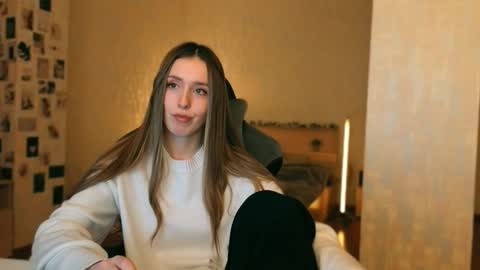 my name is Eva online show from February 20, 7:58 pm