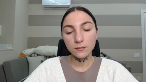 Kate online show from January 8, 7:03 am