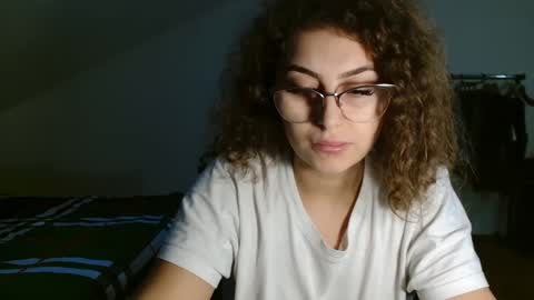 Stephanieblisss online show from December 28, 1:59 pm