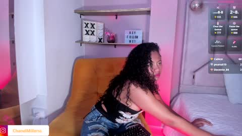 Snapshot of chanellmillers chatting on December 4, 6:50 pm Chanell online show from December 4, 6:50 pm