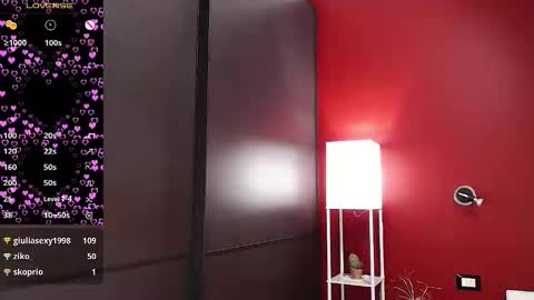 Snapshot of chaneltheron chatting on October 4, 5:17 pm Anastasia online show from October 4, 5:17 pm