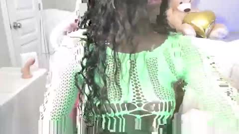 Snapshot of channel404 chatting on March 11, 12:54 am Savana online show from March 11, 12:54 am