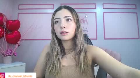 Snapshot of channel_blonde_a chatting on March 1, 5:05 pm channel_blonde_a online show from March 1, 5:05 pm