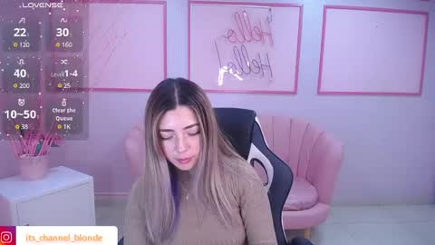 Snapshot of channel_blonde_a chatting on January 15, 4:54 pm channel_blonde_a online show from January 15, 4:54 pm