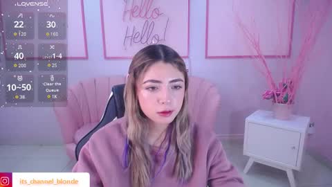 Snapshot of channel_blonde_a chatting on December 30, 4:51 pm channel_blonde_a online show from December 30, 4:51 pm