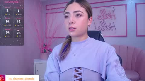 Snapshot of channel_blonde_a chatting on January 9, 5:00 pm channel_blonde_a online show from January 9, 5:00 pm