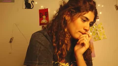 Snapshot of chantal_leon chatting on October 17, 4:05 am     online show from October 17, 4:05 am