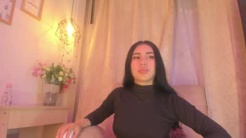 Chantall online show from December 16, 4:45 am