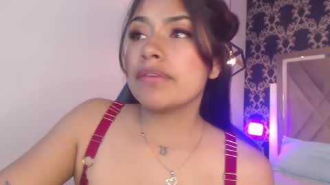 Snapshot of chantalpetit chatting on September 19, 8:52 pm chantalpetit online show from September 19, 8:52 pm