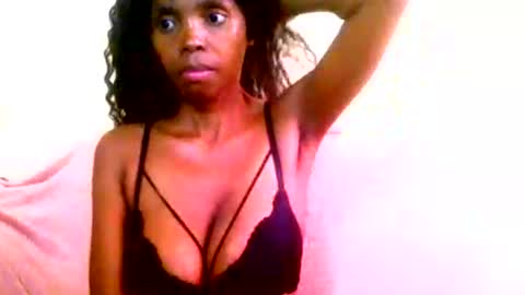 Snapshot of chante665 chatting on September 22, 9:19 am chante665 online show from September 22, 9:19 am