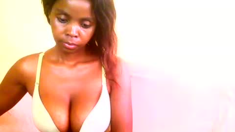 Snapshot of chante665 chatting on March 7, 8:45 am chante665 online show from March 7, 8:45 am