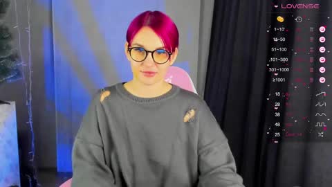Snapshot of chaoka_ chatting on December 13, 4:33 am Suzanna Snow online show from December 13, 4:33 am