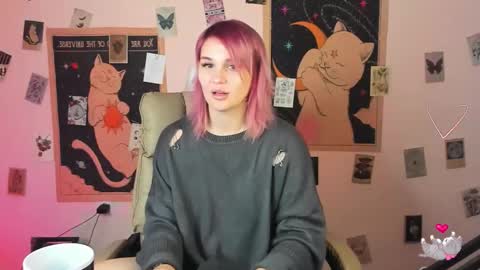 Suzanna Snow online show from November 1, 5:22 am