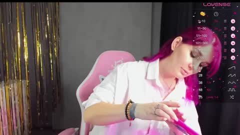 Snapshot of chaoka_ chatting on January 3, 4:11 am Suzanna Snow online show from January 3, 4:11 am