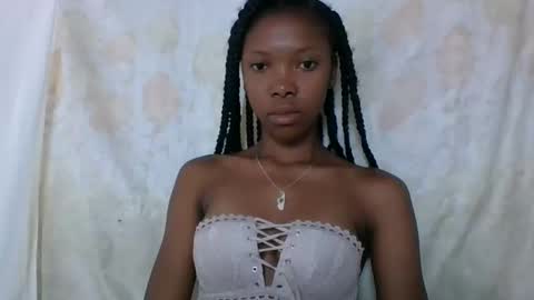 chariola0101 online show from January 24, 10:53 am